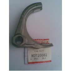 MD720082 MITSUBISHI GALANT 1.VİTES ÇATAL